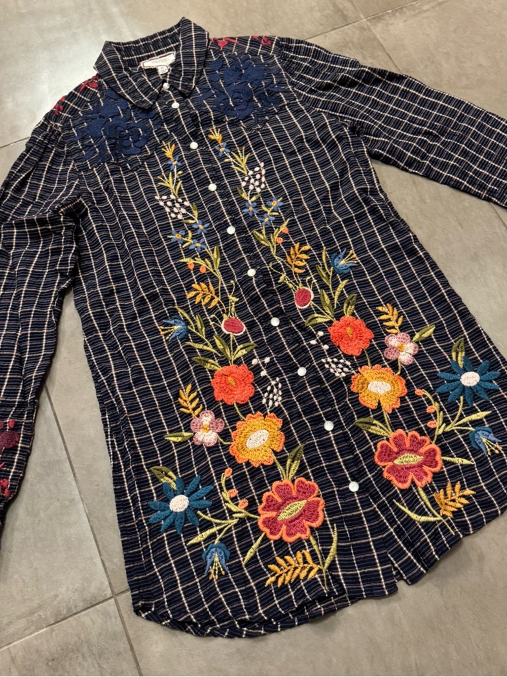 Johnny Was Western-Style Button-Up Shirt with Multicolor Floral Embroidery - Picture 8 of 8